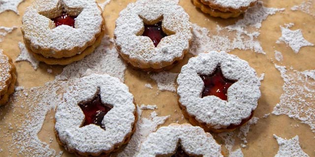 It’s Christmas Cookie Time! The Cotswolds Baking Workshop